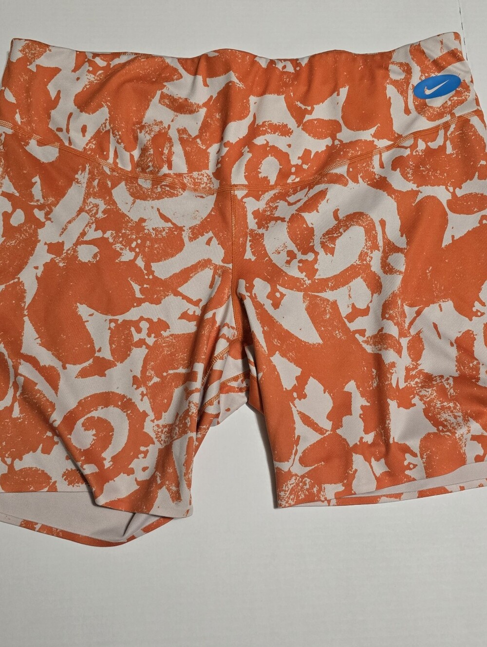 Nike Women’s Orange and White Athletic Shorts 2x